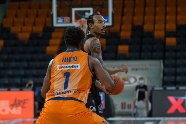 年轻一代球 年轻一代球