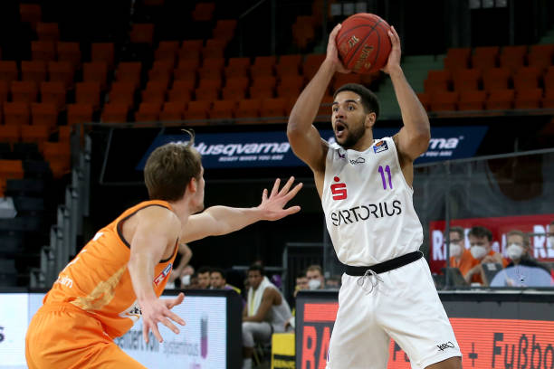 中档年薪 中档年薪